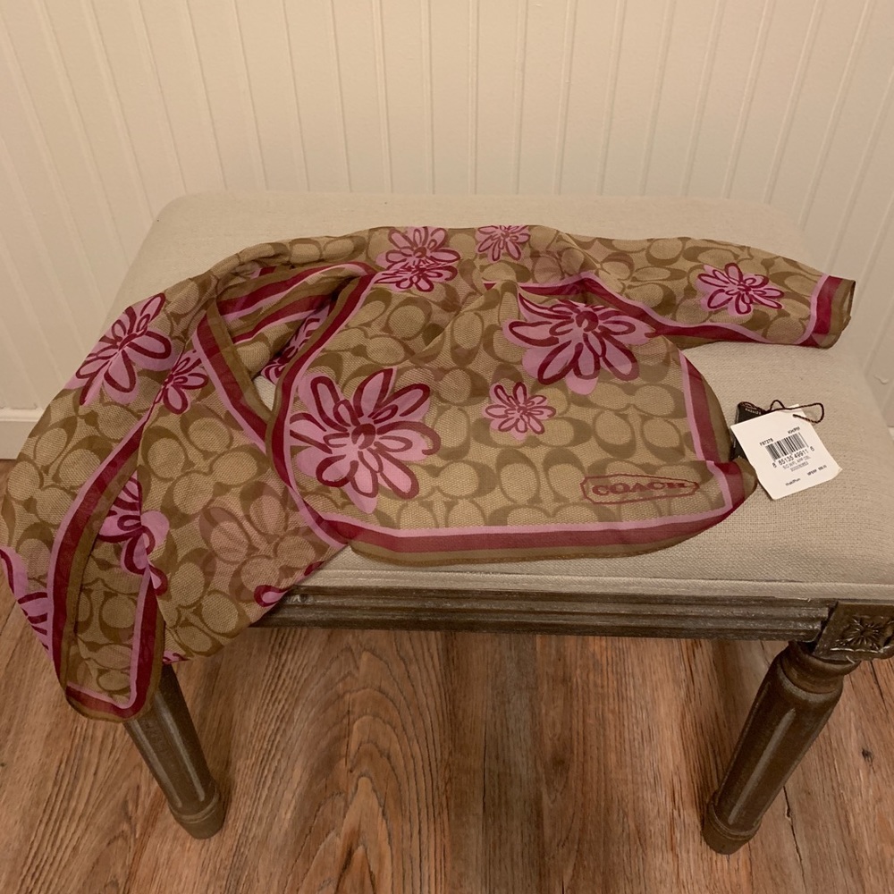 Coach scarf
